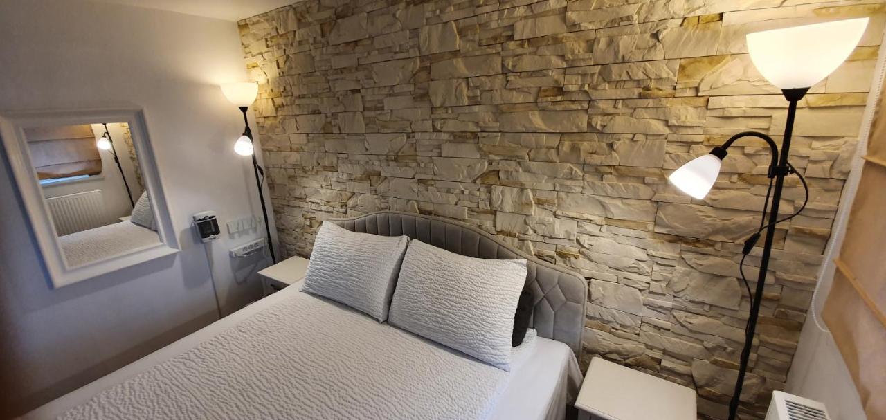 Aparthotel 3 ,, Cosy House Studio" & Parking Κάουνας Εξωτερικό φωτογραφία