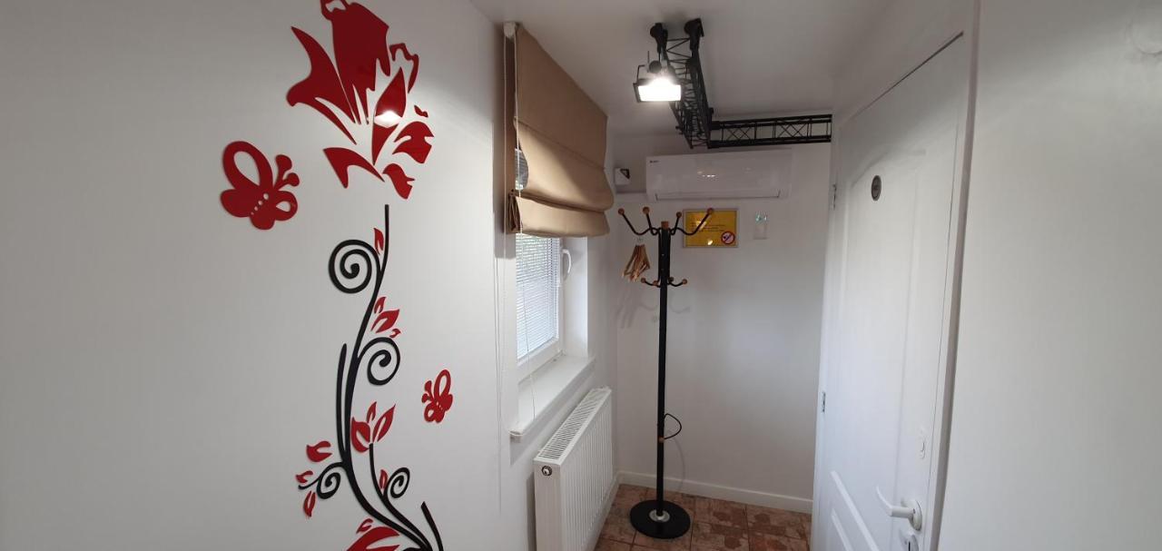 Aparthotel 3 ,, Cosy House Studio" & Parking Κάουνας Εξωτερικό φωτογραφία