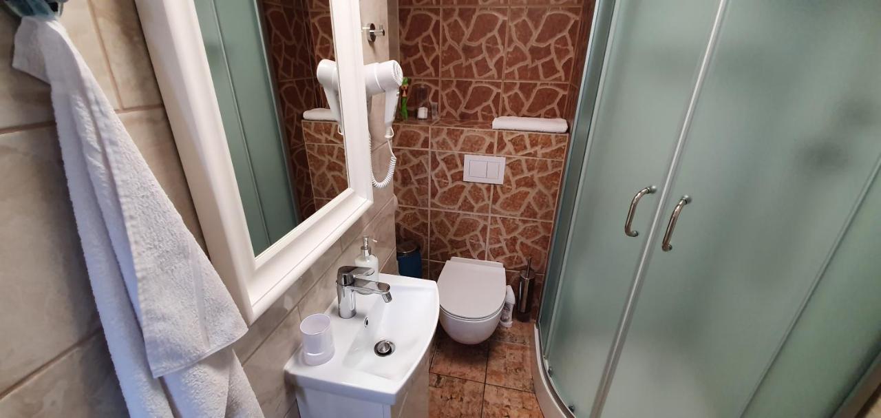 Aparthotel 3 ,, Cosy House Studio" & Parking Κάουνας Εξωτερικό φωτογραφία