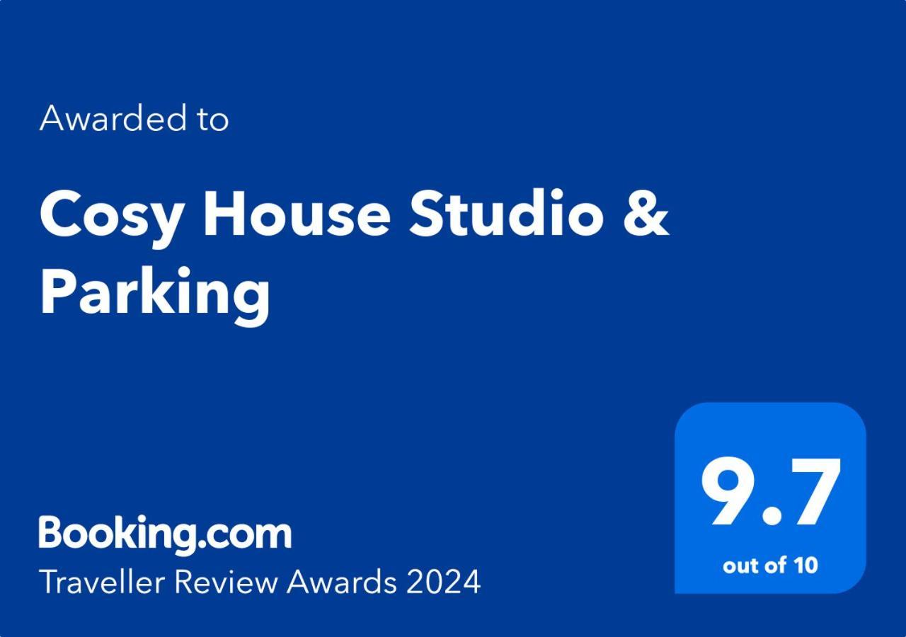 Aparthotel 3 ,, Cosy House Studio" & Parking Κάουνας Εξωτερικό φωτογραφία